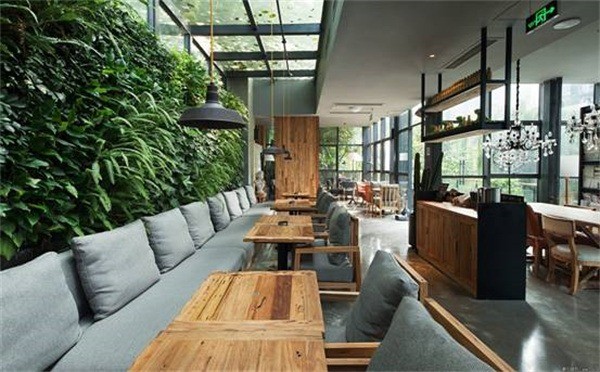 野兽花园咖啡馆